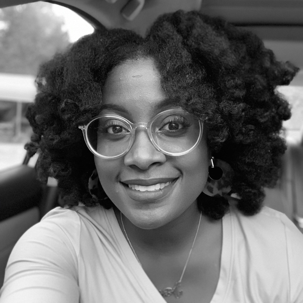 Meet your Posher, Ebony